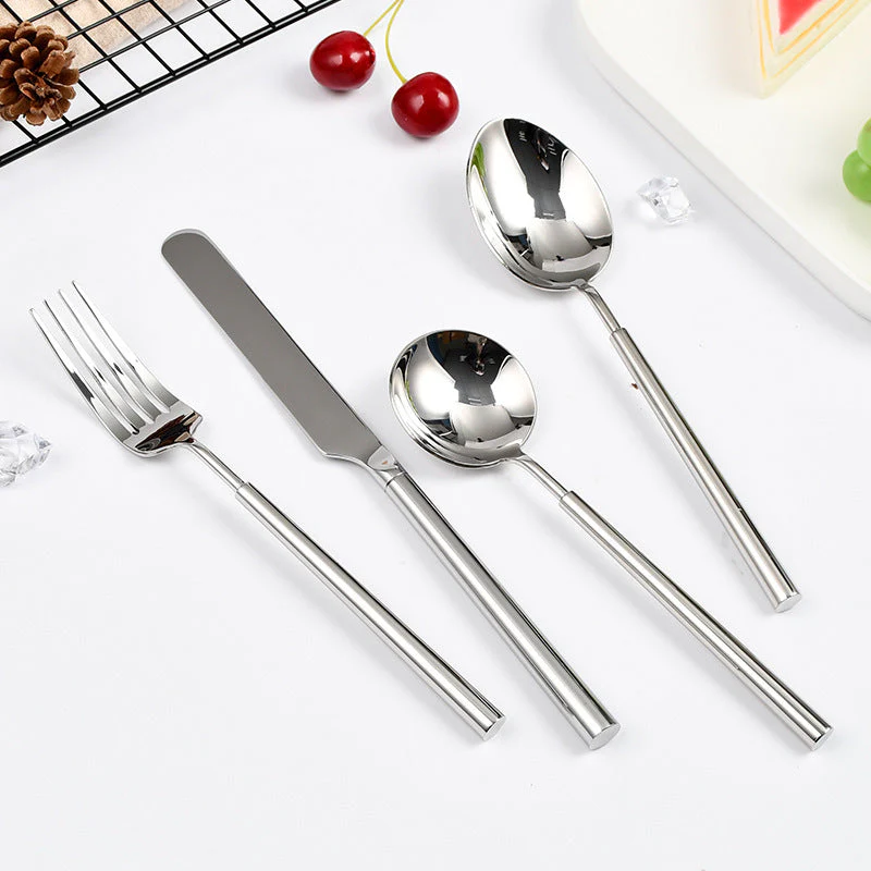 Barton Luxury Gold Cutlery Set | 3CARATS - Image 10