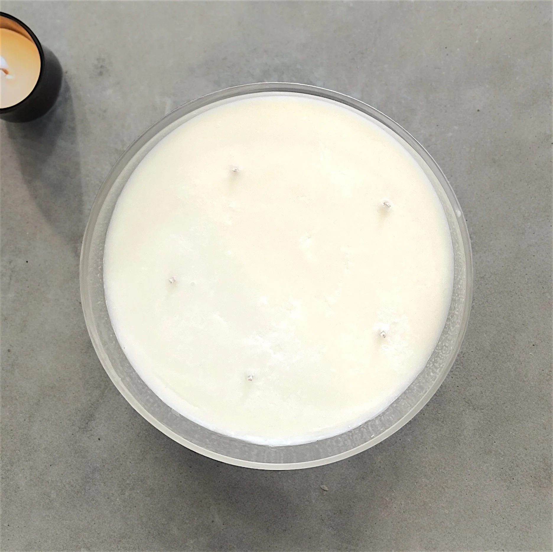 The Hearth Candle | 300 hours | 150 Oz